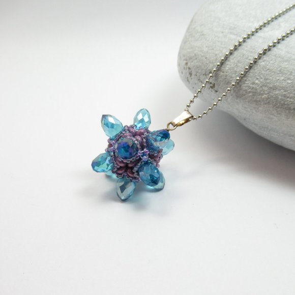 Blue Crystal 3d Beaded Bead pendant - Picture 4 of 15
